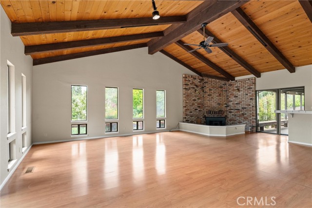 55 Roseanna Court, Chico CA: https://media.crmls.org/medias/e597f315-cab6-40af-905d-614376d94296.jpg