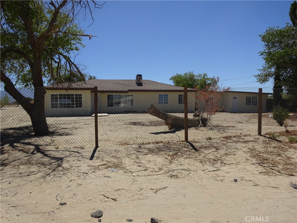 11350 E Avenue R4