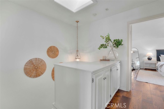 Detail Gallery Image 11 of 20 For 515 S Broadway #B,  Redondo Beach,  CA 90277 - 2 Beds | 2/1 Baths