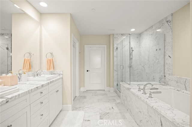 Detail Gallery Image 38 of 52 For 23500 Park Sorrento #H32,  Calabasas,  CA 91302 - 2 Beds | 2/1 Baths