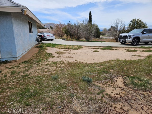 Detail Gallery Image 13 of 31 For 11175 Tyee Rd, Apple Valley,  CA 92308 - 3 Beds | 2 Baths