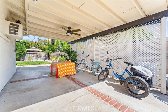 942 Oleander Street, Brea CA: https://media.crmls.org/medias/e59a0dd3-2a83-49f0-9c6c-b7c5485ccb39.jpg