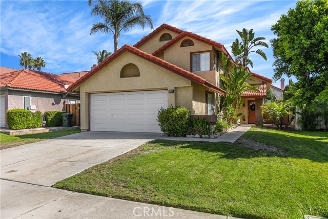 7509 Honeysuckle St, Fontana, CA 92336