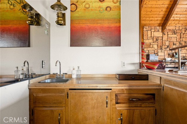 Detail Gallery Image 29 of 47 For 27808 Alpen, Lake Arrowhead,  CA 92352 - 4 Beds | 3/1 Baths