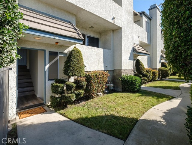 Detail Gallery Image 9 of 38 For 4452 Howard Ave #102,  Los Alamitos,  CA 90720 - 2 Beds | 2/1 Baths