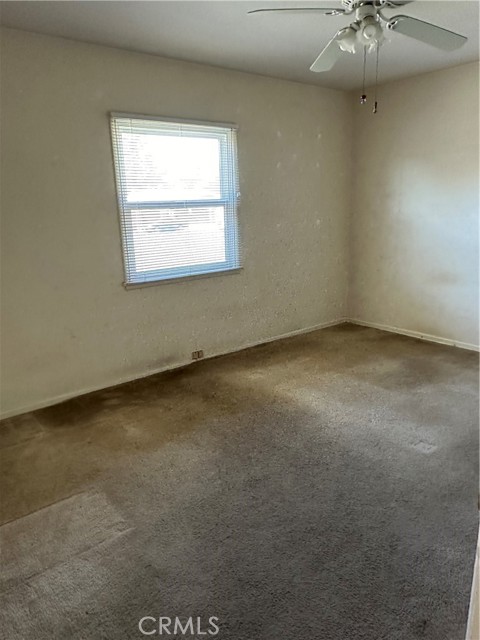 5412 Fallbrook Avenue photo 7