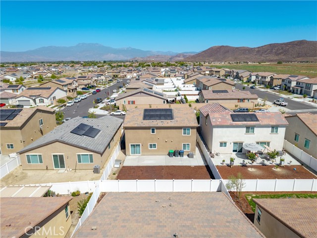 1963 Old Steel Way, Hemet CA: https://media.crmls.org/medias/e59bd69a-f880-48cd-99f3-eeec78f9f39e.jpg