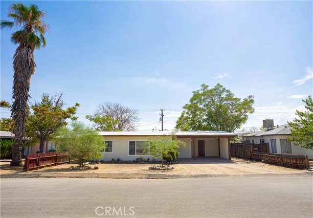 Detail Gallery Image 2 of 37 For 7101 Tamarisk Ave, Yucca Valley,  CA 92284 - 2 Beds | 1 Baths