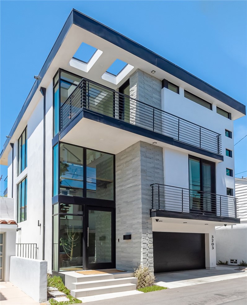 3203 Vista Drive