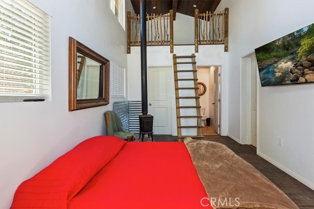 Detail Gallery Image 12 of 27 For 582 Beechnut Dr, Green Valley Lake,  CA 92341 - 2 Beds | 1/1 Baths