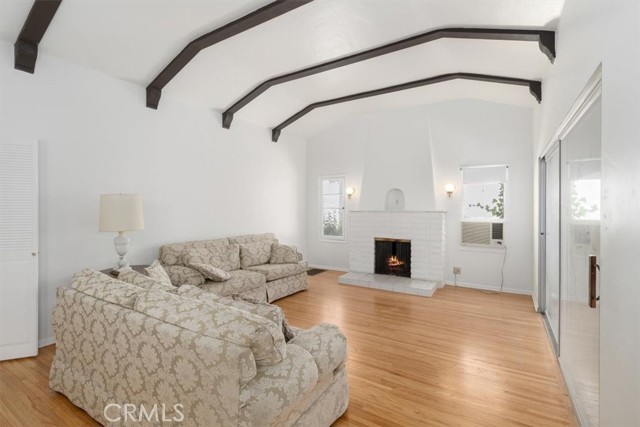 1145 S 4th Street, Alhambra CA: https://media.crmls.org/medias/e5a01813-8888-4ce2-971d-3e7e886fe981.jpg