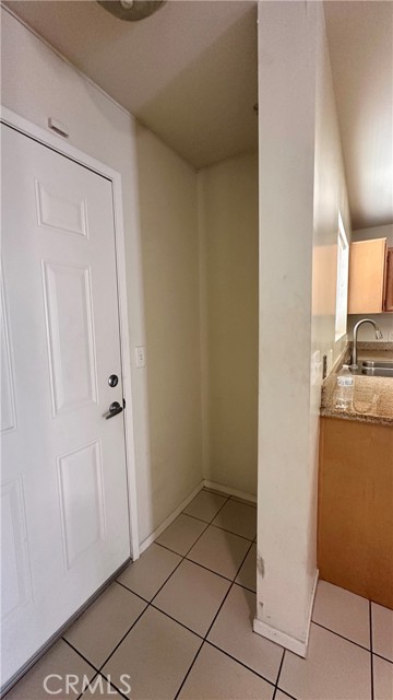 600 Hosking Avenue, Bakersfield CA: https://media.crmls.org/medias/e5a035f7-ec5c-4742-b713-f9f4b07de77f.jpg
