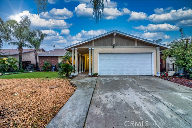 Detail Gallery Image 1 of 1 For 14873 Blueberry Rd, Moreno Valley,  CA 92553 - 4 Beds | 2 Baths