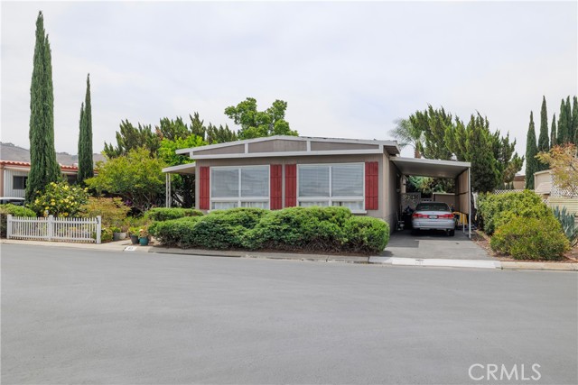 3700 Buchanan, Riverside CA: https://media.crmls.org/medias/e5a200db-73d8-4184-bb56-9c3cd16d69a9.jpg