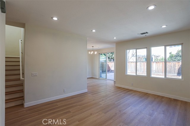 Detail Gallery Image 4 of 26 For 10780 Elm Cir, Stanton,  CA 90680 - 4 Beds | 2/1 Baths