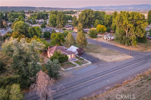 206 E Mcdowell Avenue, Alturas CA: https://media.crmls.org/medias/e5a335d1-8460-4136-9ec5-16f463101740.jpg