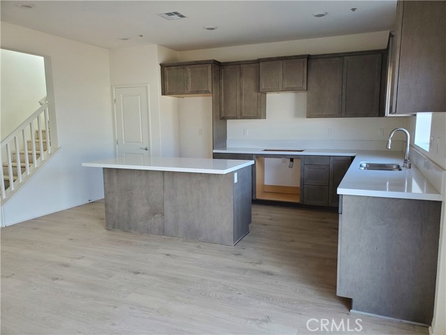 31137 Water Oak Drive, Winchester CA: https://media.crmls.org/medias/e5a3a0e2-b620-4c35-8d03-7a68fb4b14ec.jpg