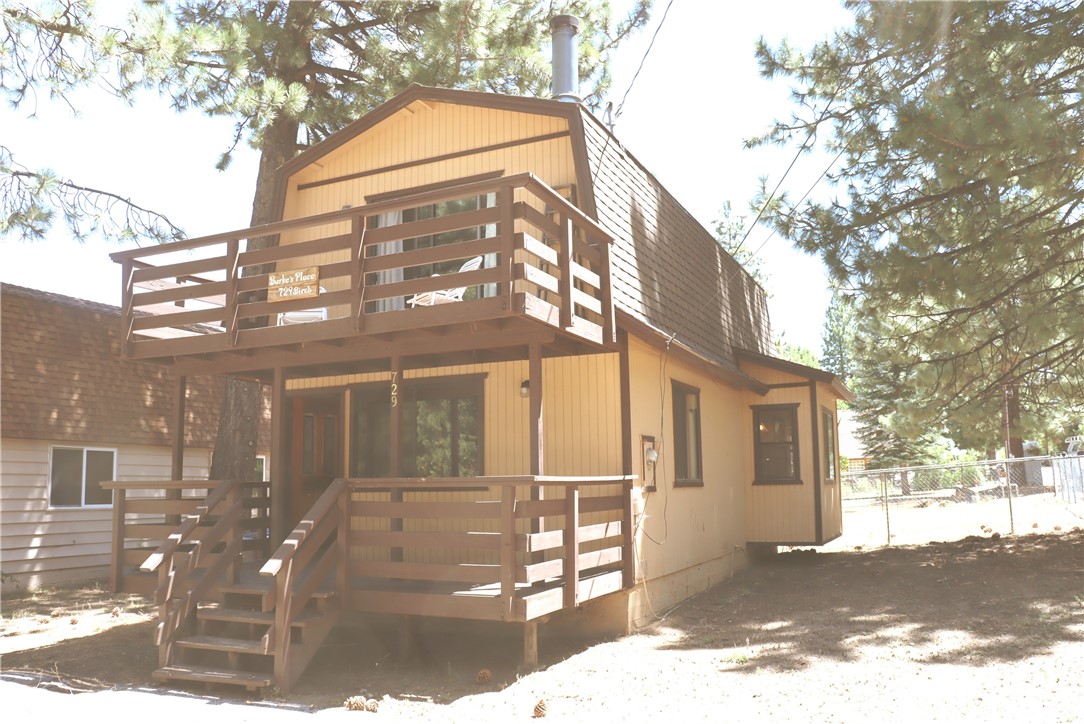 Detail Gallery Image 2 of 26 For 729 Birch St, Big Bear Lake,  CA 92315 - 2 Beds | 2 Baths