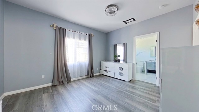 Detail Gallery Image 34 of 45 For 6937 Kian Ct, Van Nuys,  CA 91406 - 4 Beds | 3 Baths