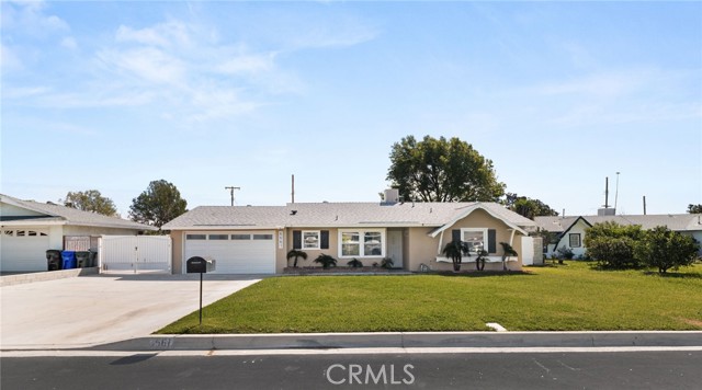 Detail Gallery Image 2 of 44 For 6661 Yucca Ave, Rialto,  CA 92376 - 3 Beds | 2 Baths