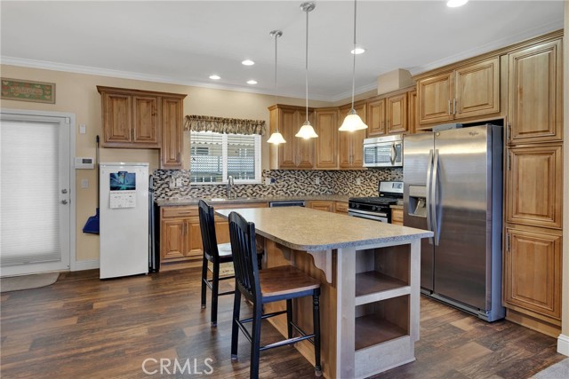 13393 Mariposa Road, Victorville CA: https://media.crmls.org/medias/e5a48f5a-abe0-48b1-b385-f77cd04a7332.jpg