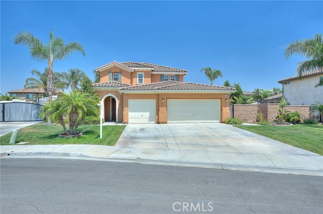 7656 White Mesa Circle, Eastvale, CA 92880