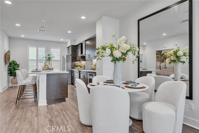 Detail Gallery Image 21 of 59 For 687 Doheny, Costa Mesa,  CA 92627 - 2 Beds | 2/2 Baths