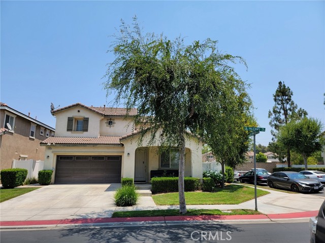 Detail Gallery Image 2 of 17 For 1662 Palermo Dr, Riverside,  CA 92507 - 3 Beds | 2/1 Baths