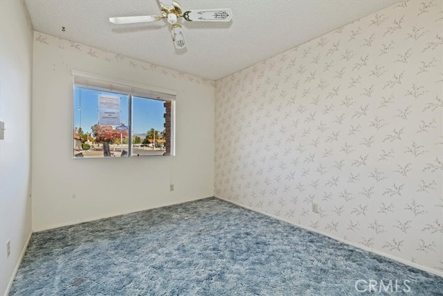 Detail Gallery Image 15 of 23 For 1825 Flame Tree Way, Hemet,  CA 92545 - 3 Beds | 2 Baths