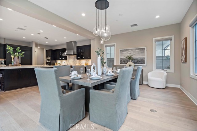 Detail Gallery Image 13 of 36 For 115 Interstellar, Irvine,  CA 92618 - 5 Beds | 5/1 Baths