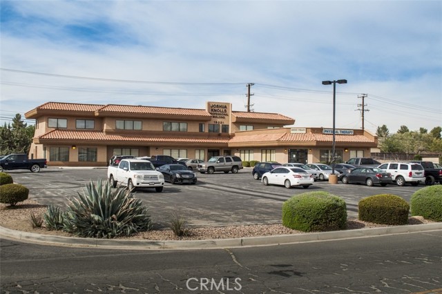 19031 US Highway 18, Apple Valley, California 92307, ,Commercial Lease,For Rent,19031 US Highway 18,CRHD25003387
