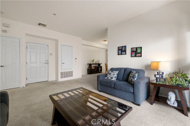 Detail Gallery Image 8 of 35 For 9610 Zelzah Ave #306,  Northridge,  CA 91325 - 2 Beds | 2 Baths