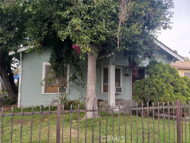 625 59th Place, Los Angeles, California 90044, 1 Bedroom Bedrooms, ,1 BathroomBathrooms,Single Family Residence,For Sale,59th,SR24029514