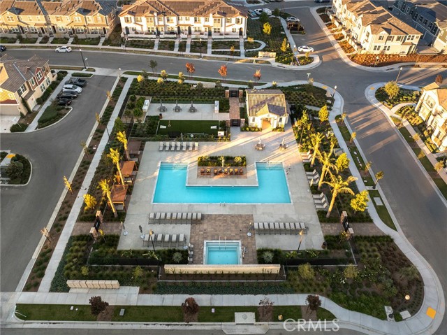 3957 E Huntington, Ontario CA: https://media.crmls.org/medias/e5a7f53d-8f7c-4c34-92bf-5fa66d94ae34.jpg