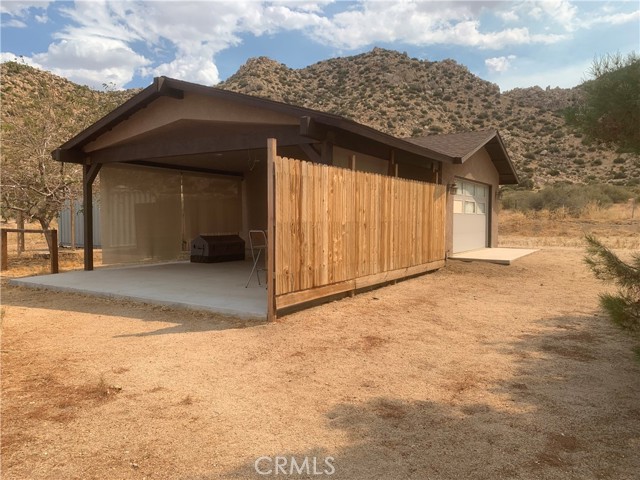 Detail Gallery Image 12 of 17 For 5693 Lariat Trl, Pioneertown,  CA 92268 - 2 Beds | 2 Baths