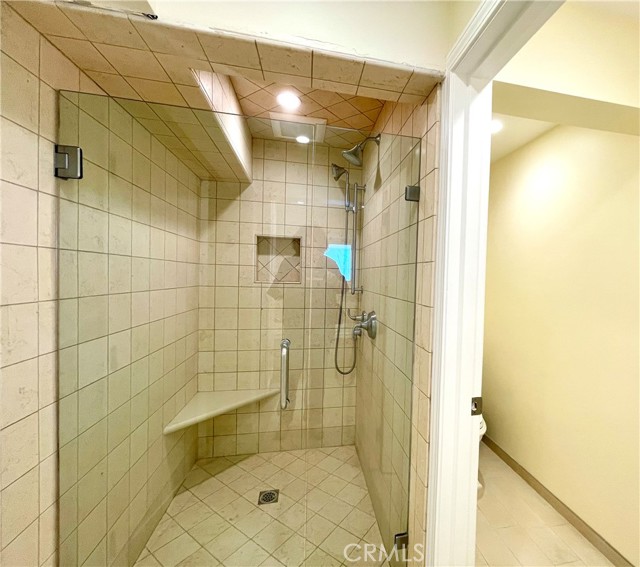 Detail Gallery Image 21 of 31 For 1051 Gaviota Dr, Laguna Beach,  CA 92651 - 2 Beds | 2 Baths