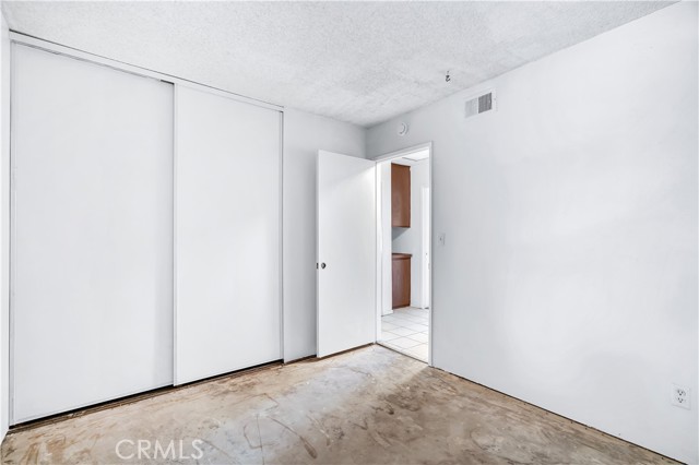 10907 Danielson Drive, South El Monte CA: https://media.crmls.org/medias/e5a91a81-099d-44d0-b7c3-0e9153e407bd.jpg