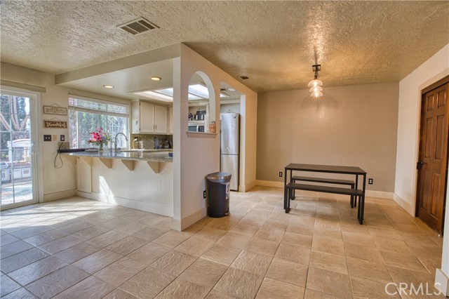 Detail Gallery Image 20 of 44 For 8323 Peach Ave, Hesperia,  CA 92345 - 4 Beds | 2/1 Baths