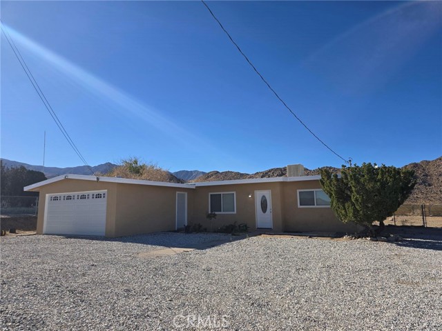 Detail Gallery Image 1 of 13 For 8822 Mesa Rd, Lucerne Valley,  CA 92356 - 3 Beds | 2 Baths