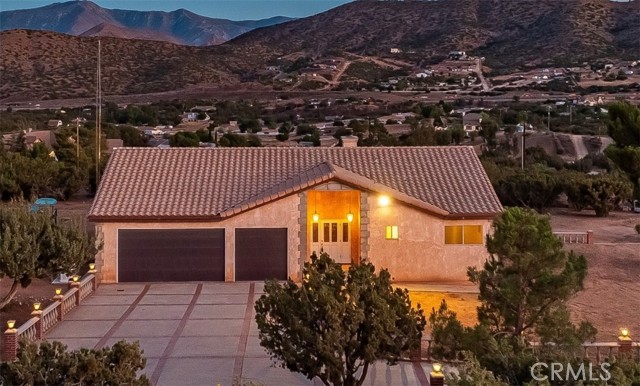 34954 Juniper Valley Road, Acton CA: https://media.crmls.org/medias/e5ab6e9b-68e6-4cb3-926d-eb262ac5f705.jpg