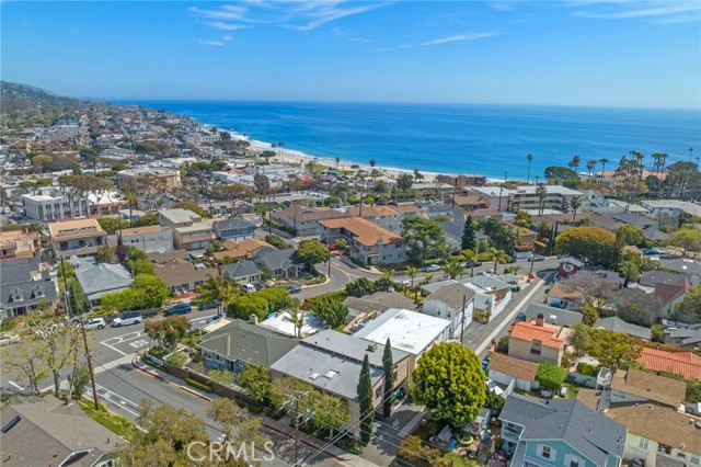 Detail Gallery Image 25 of 30 For 215 Monterey Dr, Laguna Beach,  CA 92651 - 2 Beds | 2/1 Baths