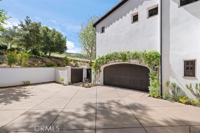 Detail Gallery Image 69 of 74 For 25 Golden Eagle, Irvine,  CA 92603 - 6 Beds | 6/1 Baths