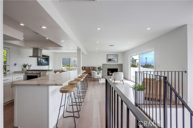 605 E Avenida San Juan, San Clemente CA: https://media.crmls.org/medias/e5afa606-18d2-48ec-b162-f964fc87194f.jpg