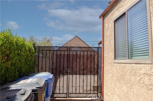 3123 Stockbridge Avenue, El Sereno CA: https://media.crmls.org/medias/e5b06a38-9182-43c3-aab4-d22c8f9d710c.jpg