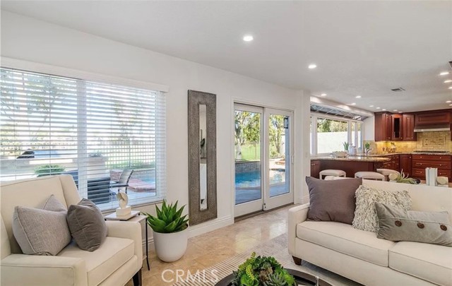 Detail Gallery Image 7 of 20 For 5 Telliz, Rancho Santa Margarita,  CA 92652 - 4 Beds | 3 Baths