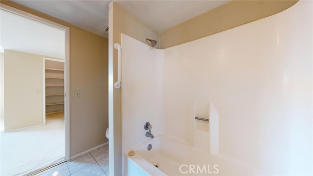 Detail Gallery Image 27 of 40 For 1077 Santo Antonio Dr #68,  Colton,  CA 92324 - 2 Beds | 1/1 Baths