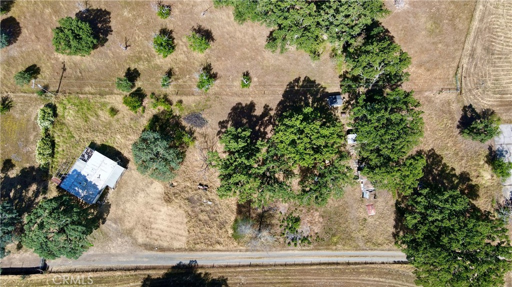 https://media.crmls.org/medias/e5b1b1ab-ff19-4303-90a0-0ee495435437.jpg?preset=X-Large