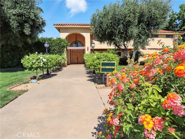 27250 Murrieta Road, Menifee CA: https://media.crmls.org/medias/e5b25ae6-4a8f-462b-844f-abeba24d6ff9.jpg