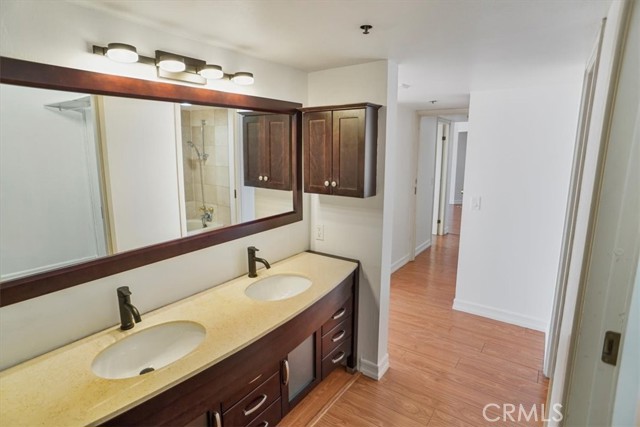 Detail Gallery Image 10 of 18 For 343 Pioneer Dr #703,  Glendale,  CA 91203 - 2 Beds | 1 Baths