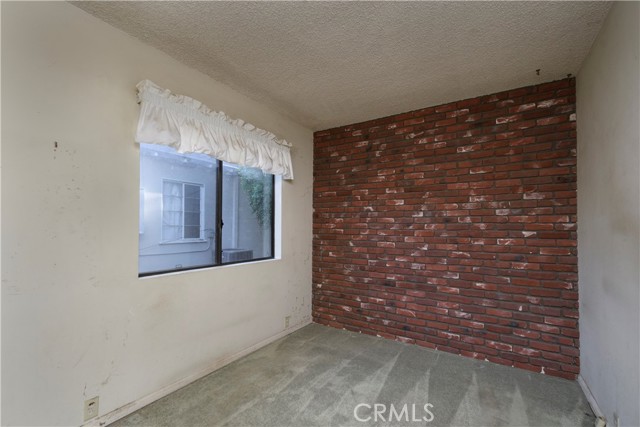 Detail Gallery Image 9 of 22 For 3059 Sycamore Ave, La Crescenta,  CA 91214 - 2 Beds | 2 Baths